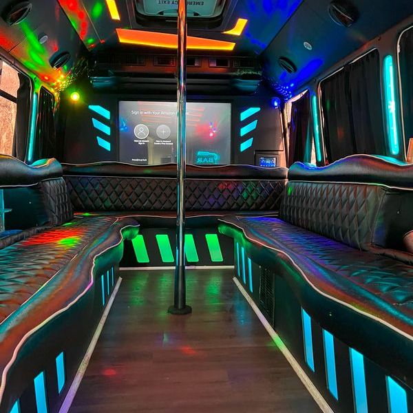 Custom Bus Builds for Living or Business | Atlanta, GA